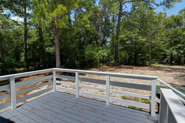 Building Photo - Charming 2 Bedroom Home, close to USC & lo...