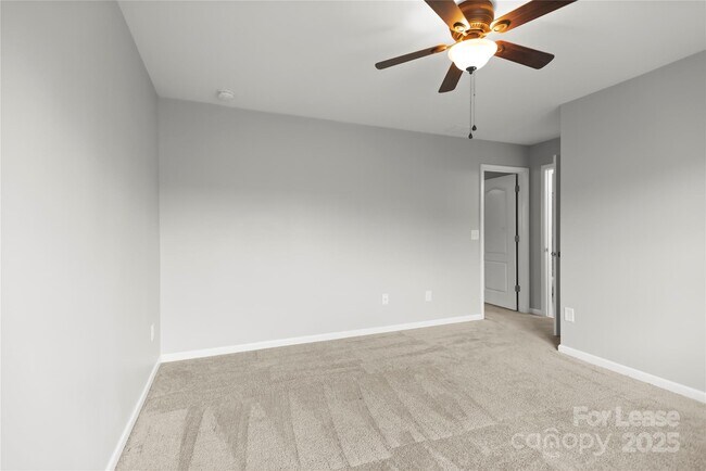 Building Photo - 131 Cherry Bark Dr