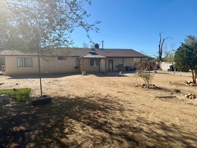 Building Photo - 10729 E Ave R 10