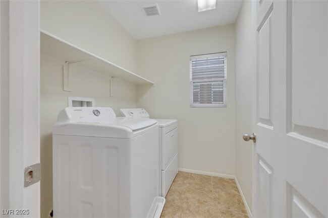 Building Photo - 6125 Sugartree Ave