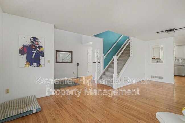 Building Photo - 8123 Locust Dr
