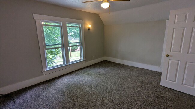 Building Photo - Newly renovated two-bedroom, one-bath home in Canton