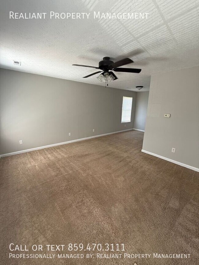 Building Photo - 2824 Ryan Cir