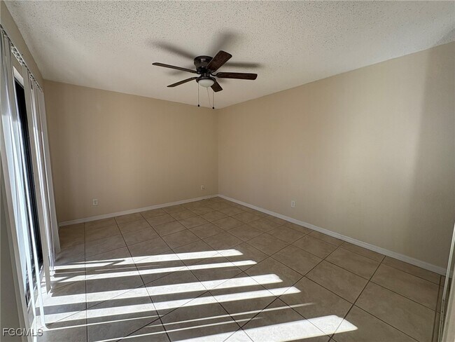 Building Photo - 1710 Park Meadows Dr