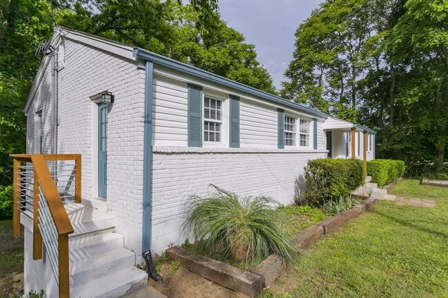 Building Photo - 2410 Dennywood Dr