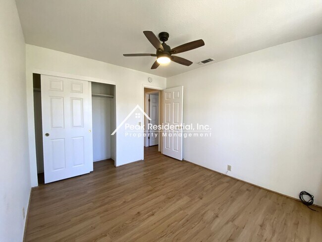 Building Photo - Spacious 3bd/2ba Auburn Home With Bonus Ro...