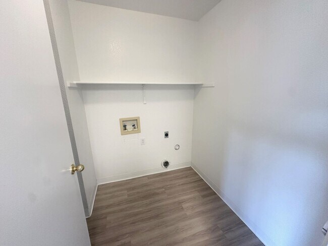 Building Photo - Affordable living at The Westside Apartments