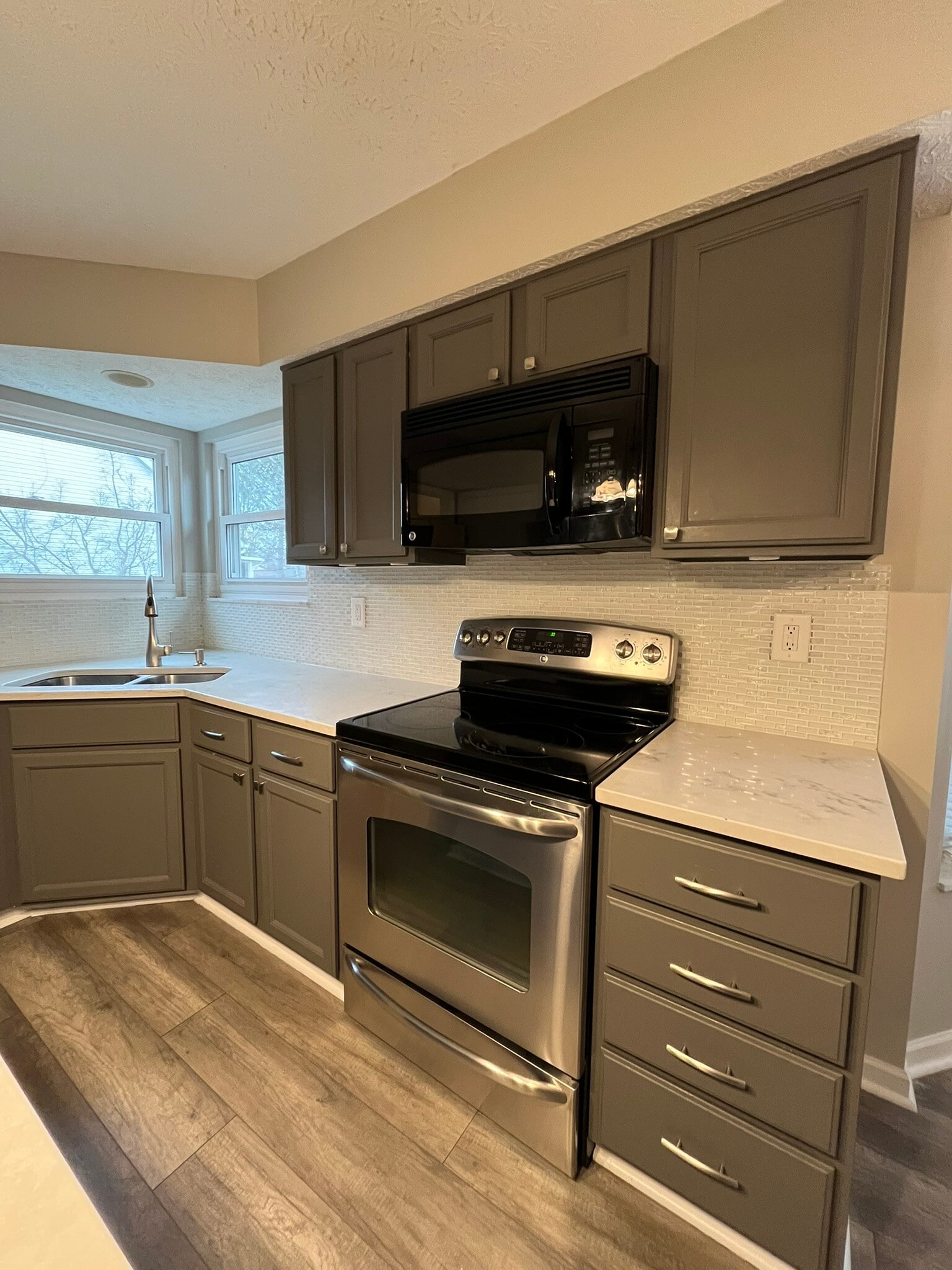 Building Photo - 208 Caswell Dr