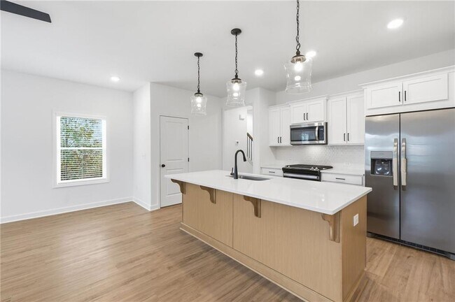 Building Photo - 1914 Cassia Aly