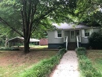 Building Photo - MOVE-IN READY!