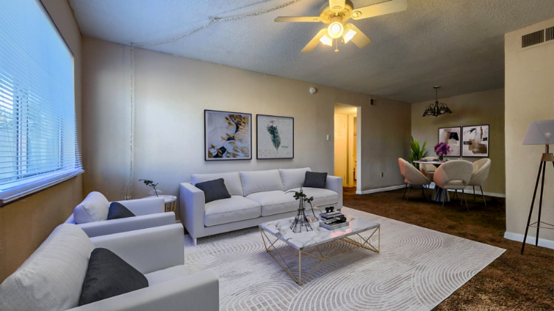 Building Photo - 7019 Huntington Park Dr