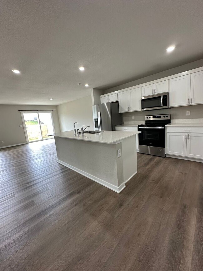 Building Photo - Beautiful 2023-Built Elkhorn Home with 3 Bedrooms & 3 Baths