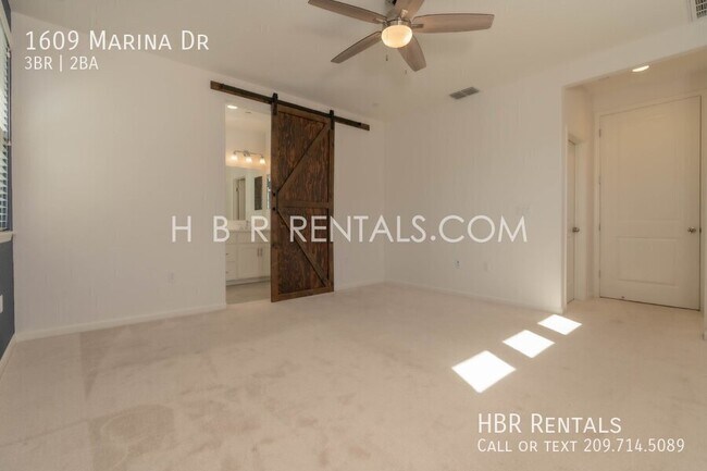 Building Photo - 1609 Marina Dr
