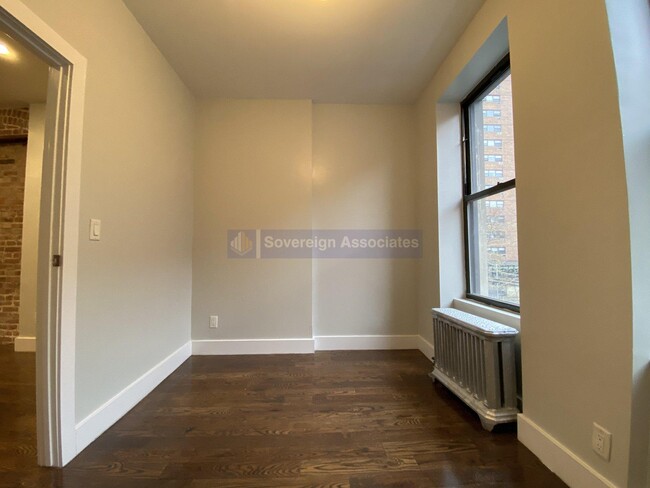 Building Photo - 521 West 156th Street