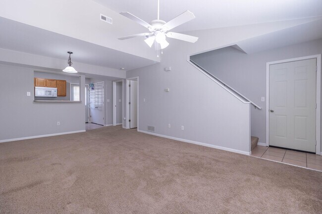 Building Photo - 1505 Raleigh Dr