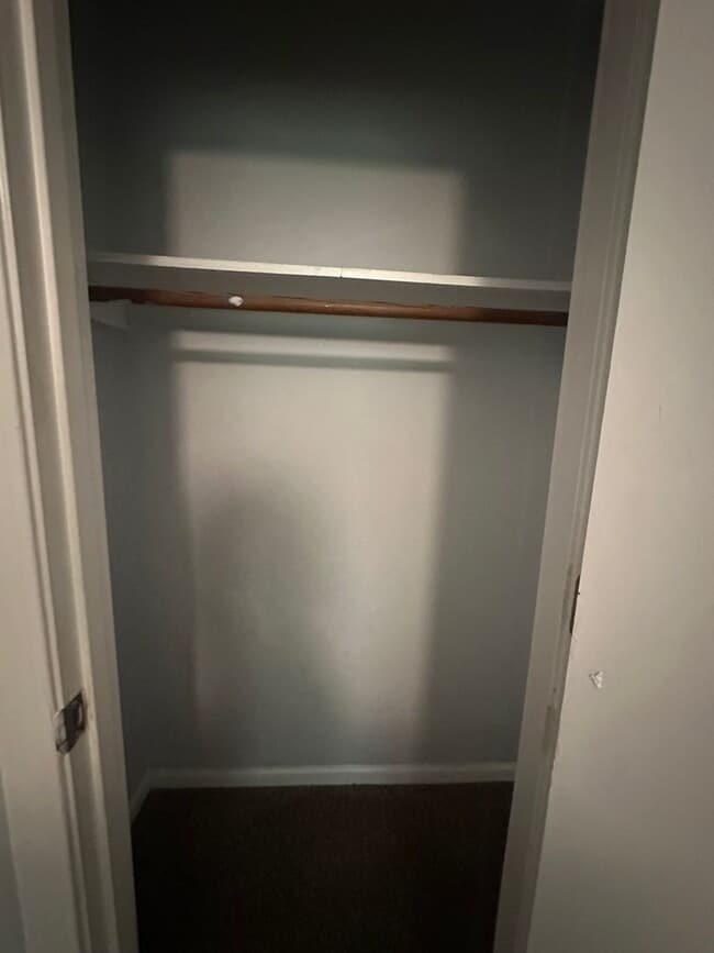 Building Photo - Available Now! Townhouse in Jacksonville