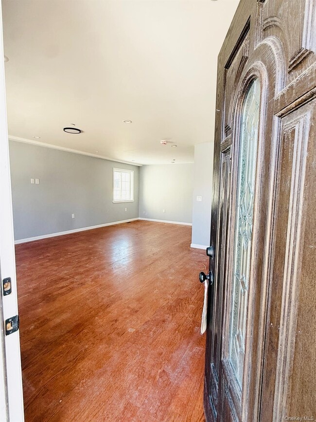 Building Photo - 139-20 Lakewood Ave