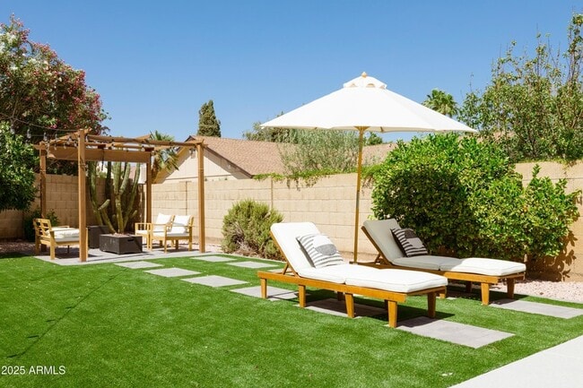 Building Photo - 5226 E Kathleen Rd