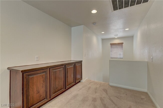 Building Photo - 10116 Lexington Pines Ave