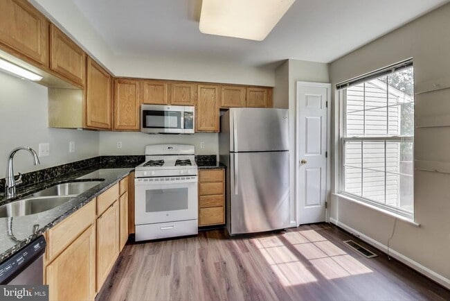 Building Photo - 13504 Hayworth Dr