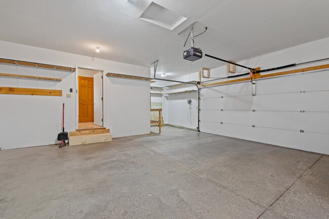 Building Photo - 1132 Enchantment Rd
