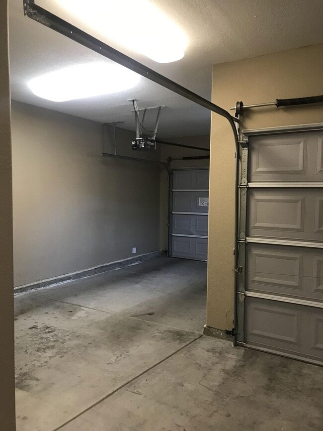 Building Photo - 1790 Glen Oban Ln