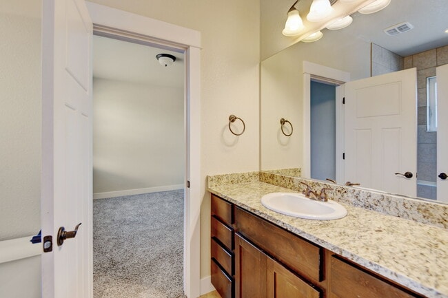 Building Photo - 2107 Sandbur Dr