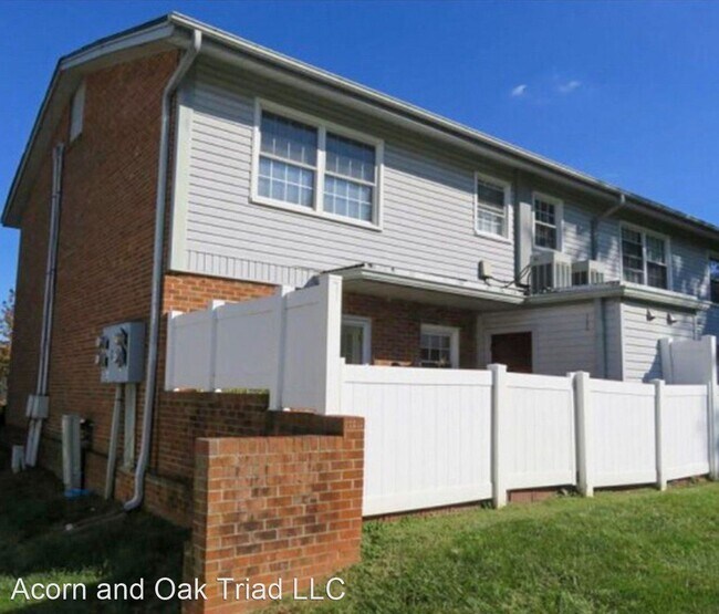 Building Photo - 2 br, 2.5 bath House - 4746 Champion Court