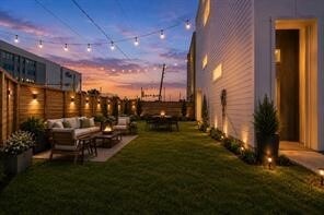 Building Photo - 3468 Bremond St