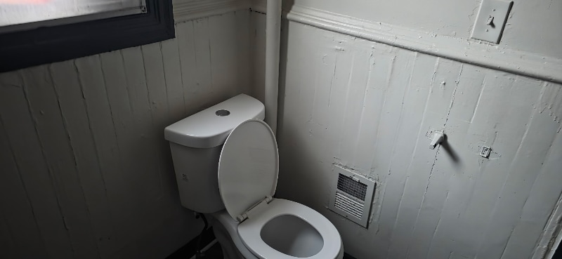 Building Photo - 227 Hummel St