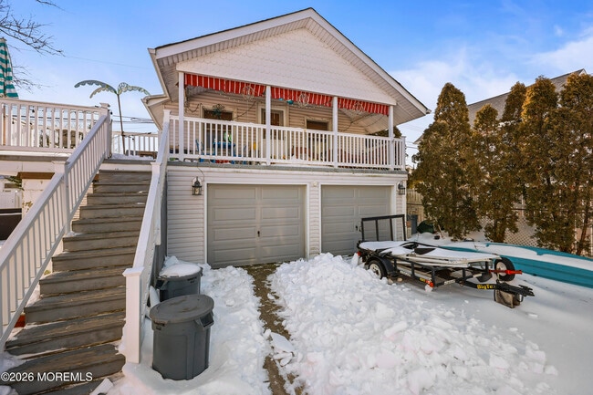 Building Photo - 321 Park Pl Ave