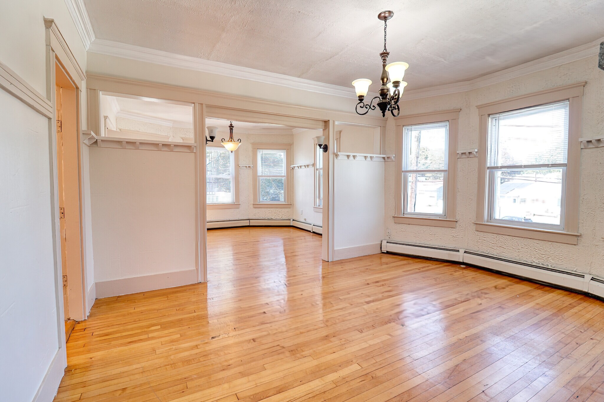 Building Photo - 267 Ames St