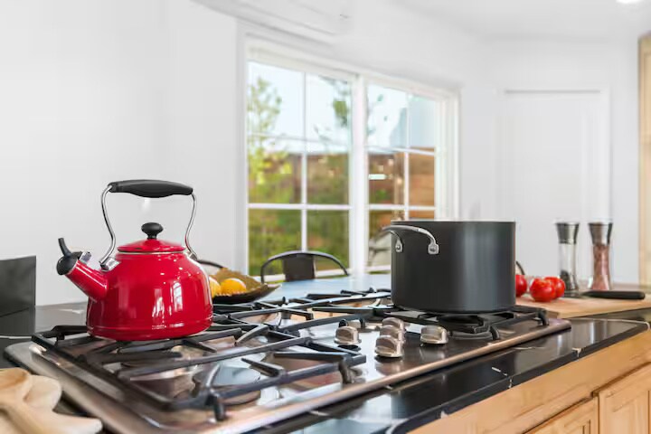 Building Photo - 3407 N Mountain View Dr