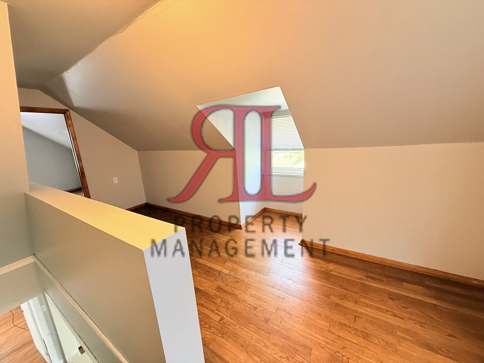 Building Photo - 1011 Mohican Ave