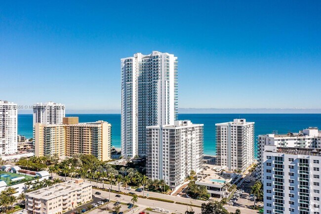 Building Photo - 2751 S Ocean Dr