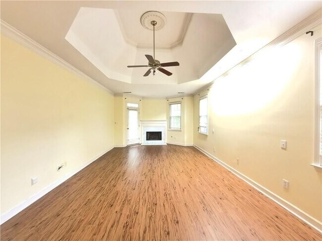 Building Photo - 4009 Treemont Ln