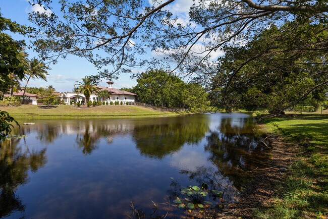 Building Photo - 10058 El Caballo Ct