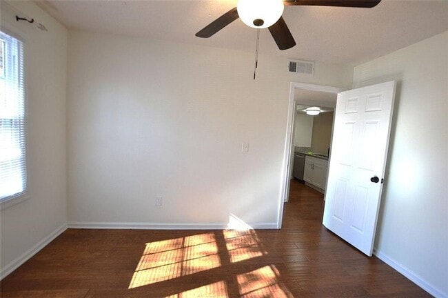 Building Photo - 2085 Sand Wedge Cir