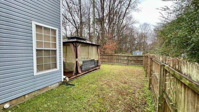 Building Photo - 2248 Ships Crossing