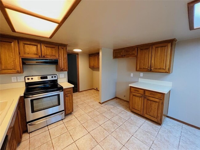 Building Photo - 213 Woodbridge Cir
