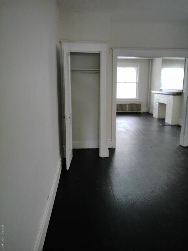 Building Photo - 2728 N 6th St