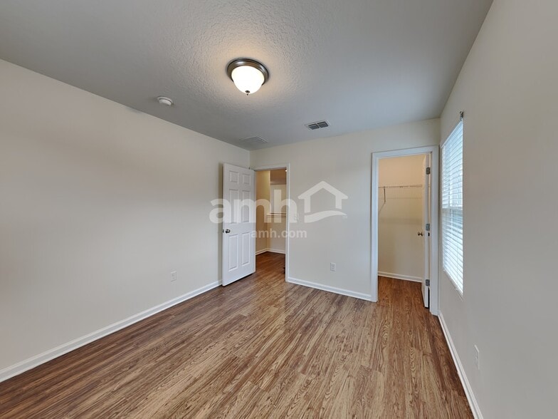 Building Photo - 171 E Jayce Way