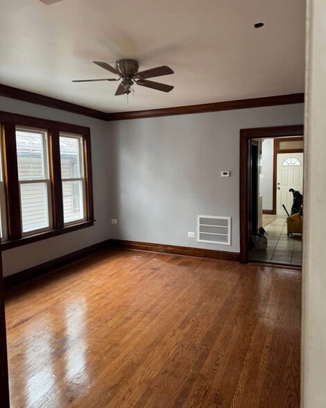 Building Photo - 6345 S Whipple St