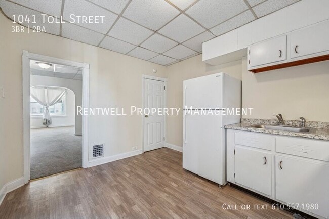 Building Photo - 1041 Toll St