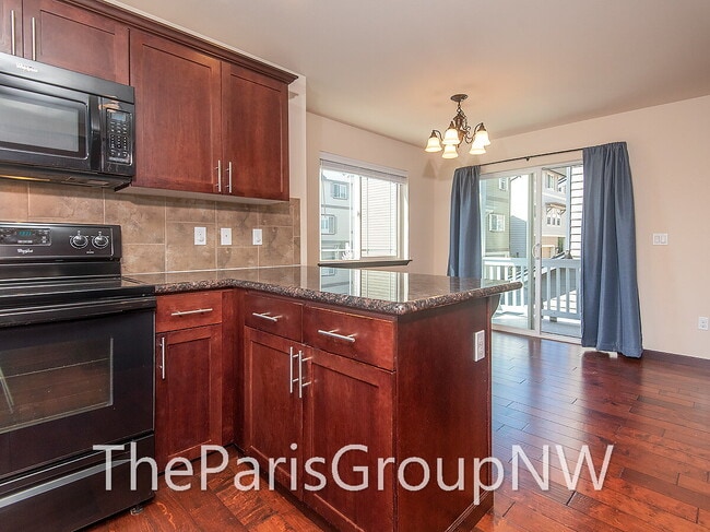 Building Photo - **PROPERTY LEASED** Spectacular Serene Lake 2012 TH – Great Location!