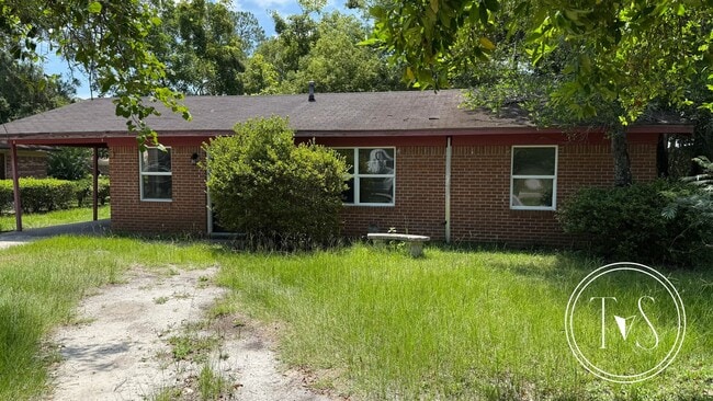 Building Photo - RATE DROP ALERT (was $1500/month) and SUMM...