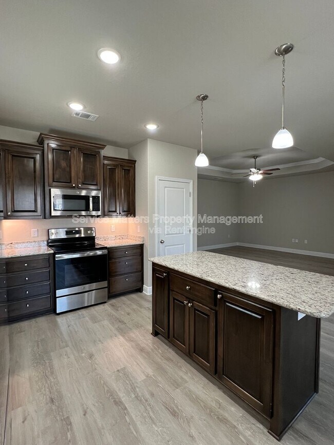 Building Photo - 5330 Parkside Dr