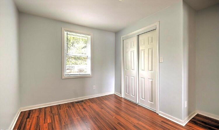 Building Photo - 1744 McGee St