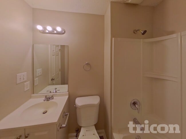 Building Photo - 148 Springvalley Cir