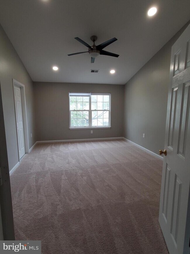 Building Photo - 2907 Fairfax Metro Ln